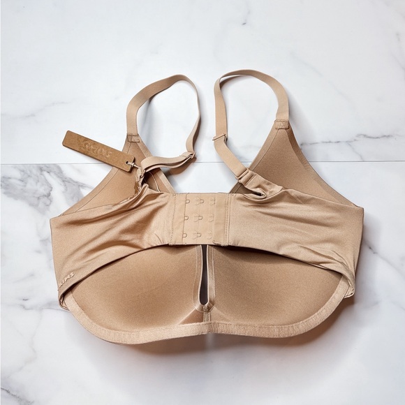 NWT Skims Wireless Form Super Push-Up Bra - Picture 3 of 4